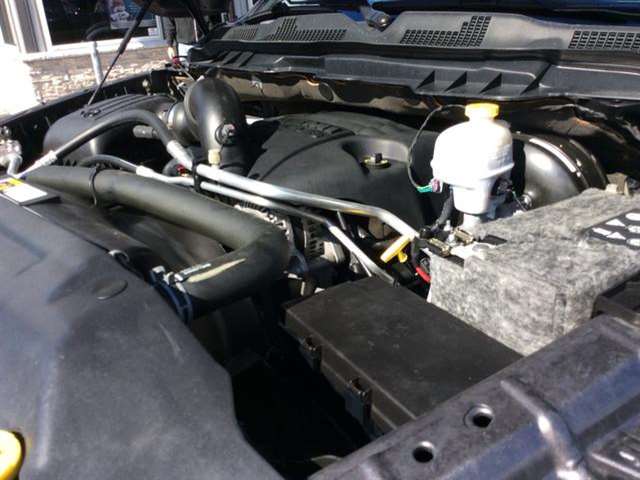 2014 RAM Ram Pickup 1500 4x4 Laramie 4dr Crew Cab 5.5 ft. SB Pickup